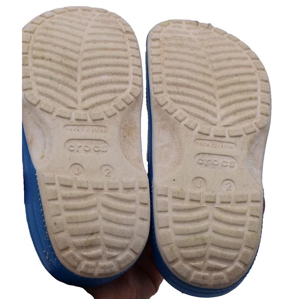CROCS white dirt wear